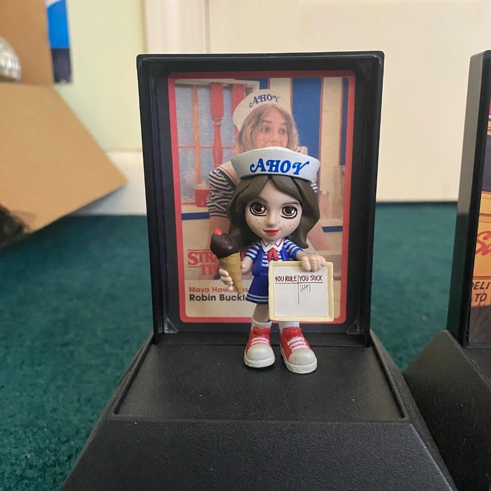 Stranger Things Capsules - Picture 3 of 12